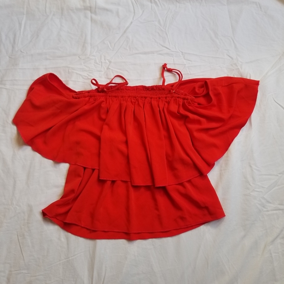 Bishop + Young Red Cold Shouldered Sleeved Bloyse3 - Picture 5 of 8